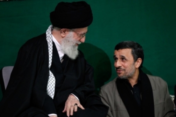 چرا آيت الله خامنه اي مخالفت با نامزدی احمدی نژاد را علنی کرد؟ چرا آيت الله خامنه اي مخالفت با نامزدی احمدی نژاد را علنی کرد؟