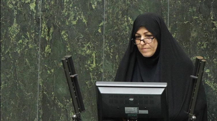 با کلی گویی نمی توان به بحرانهاي زيست محيطي رسیدگی کرد/ بايد رييس جمهور موانع سر راهش را با صراحت اعلام كند با کلی گویی نمی توان به بحرانهاي زيست محيطي رسیدگی کرد/ بايد رييس جمهور موانع سر راهش را با صراحت اعلام كند