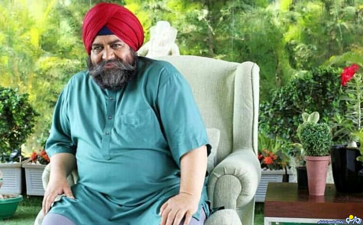 پوشش عجیب محمدرضا شریفی نیا با لباس هندی /عکس پوشش عجیب محمدرضا شریفی نیا با لباس هندی /عکس