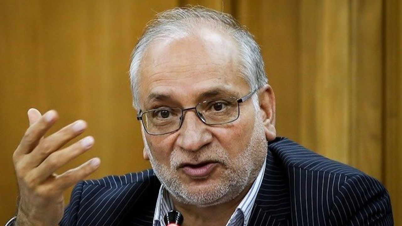 ‌ در سیاست آرمان‌گرایی خطاست