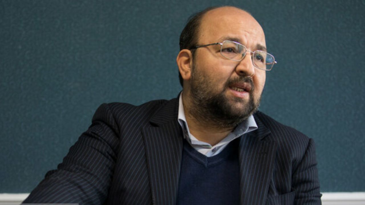 انتقاد جواد امام از کاندیداتوری نظامیان انتقاد جواد امام از کاندیداتوری نظامیان