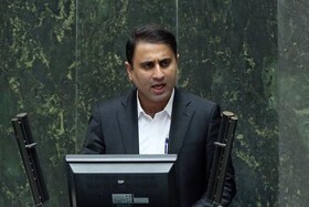 آیا معاون وزیر کار می تواند با ٤ ميليون تومان، حداقل‌های زندگی خود را بگذراند؟!