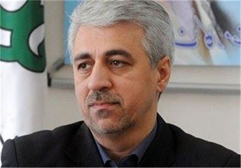 وزیر به یک باره از سمت استقلال به سمت پرسپولیس غش کرد