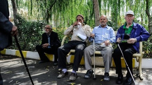 چه کسی مانع افزایش عیدی بازنشستهها است؟ چه کسی مانع افزایش عیدی بازنشستهها است؟