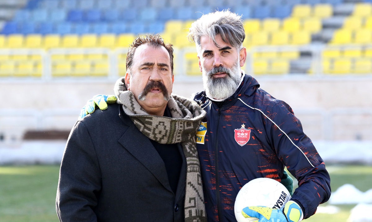 پیشکسوت تیم فوتبال پرسپولیس سرمربی استقلالی را شست و پهن کرد