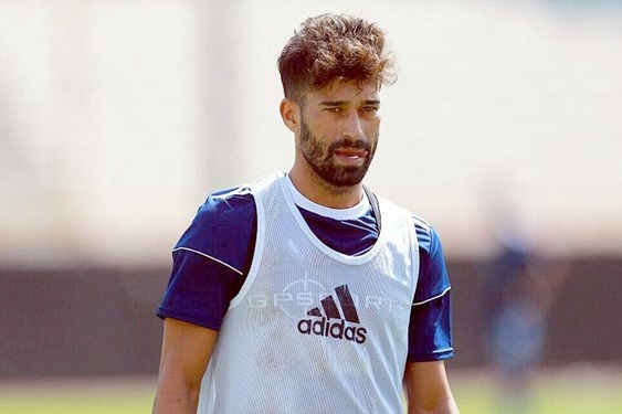 رضاییان برای پرسپولیسی شدن از خود گذشتگی کرد ؟!