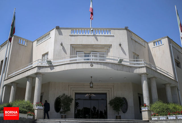 وحدت در حضور معنا می‌یابد و نه در حذف