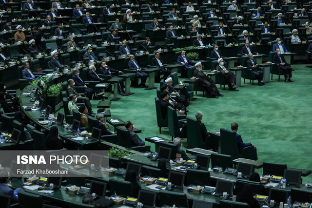 درخواست جمعی از نمایندگان از قالیباف برای رسیدگی به «تغییرات بودجه بعد از تصویب»