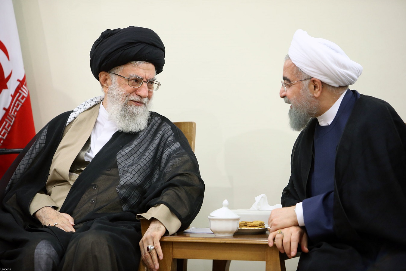 واکنش ربیعی به ادعای نامه نگاری روحانی با رهبر معظم انقلاب درباره رد صلاحیت ها: رئیس جمهور معمولا در موارد مهم نامه نگاری می‌کند / می‌پرسم و اطلاع رسانی می‌کنم