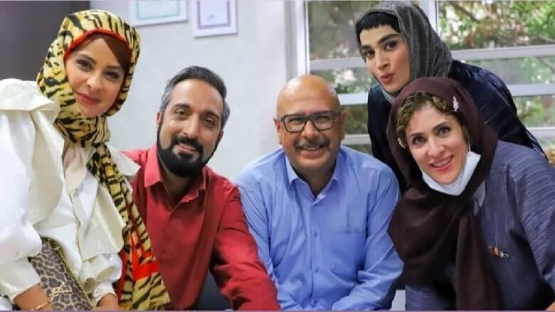 عکس صمیمی از پشت صحنه سریال مهران مدیری پشت صحنه سریال مهران مدیری