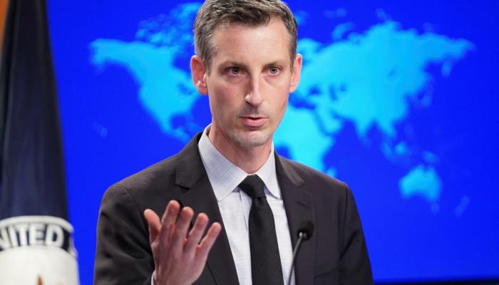 ما از تجمعات و اعتراضات ایرانیها حمایت میکنیم! ما از تجمعات و اعتراضات ایرانیها حمایت میکنیم!