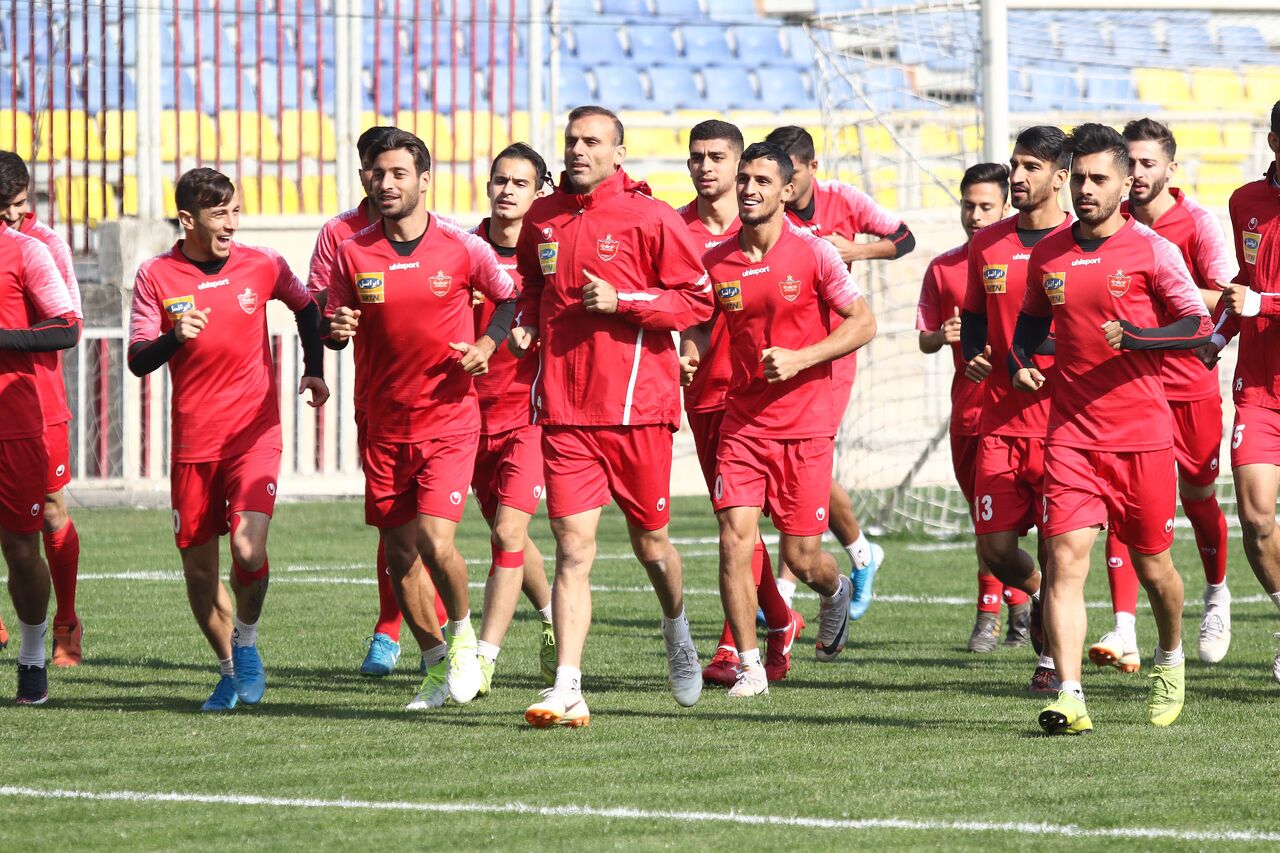 مدافع جدید پرسپولیس از اسلواکی می‌آید؟