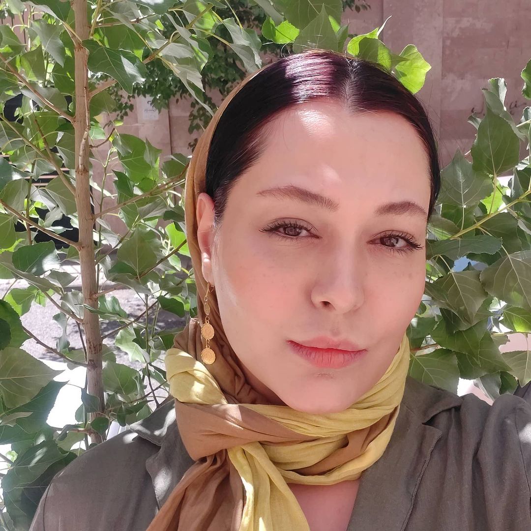 اعتماد به نفس خانم بازیگر با آرایش ریخته شده اش! +عکس سانیا سالاری