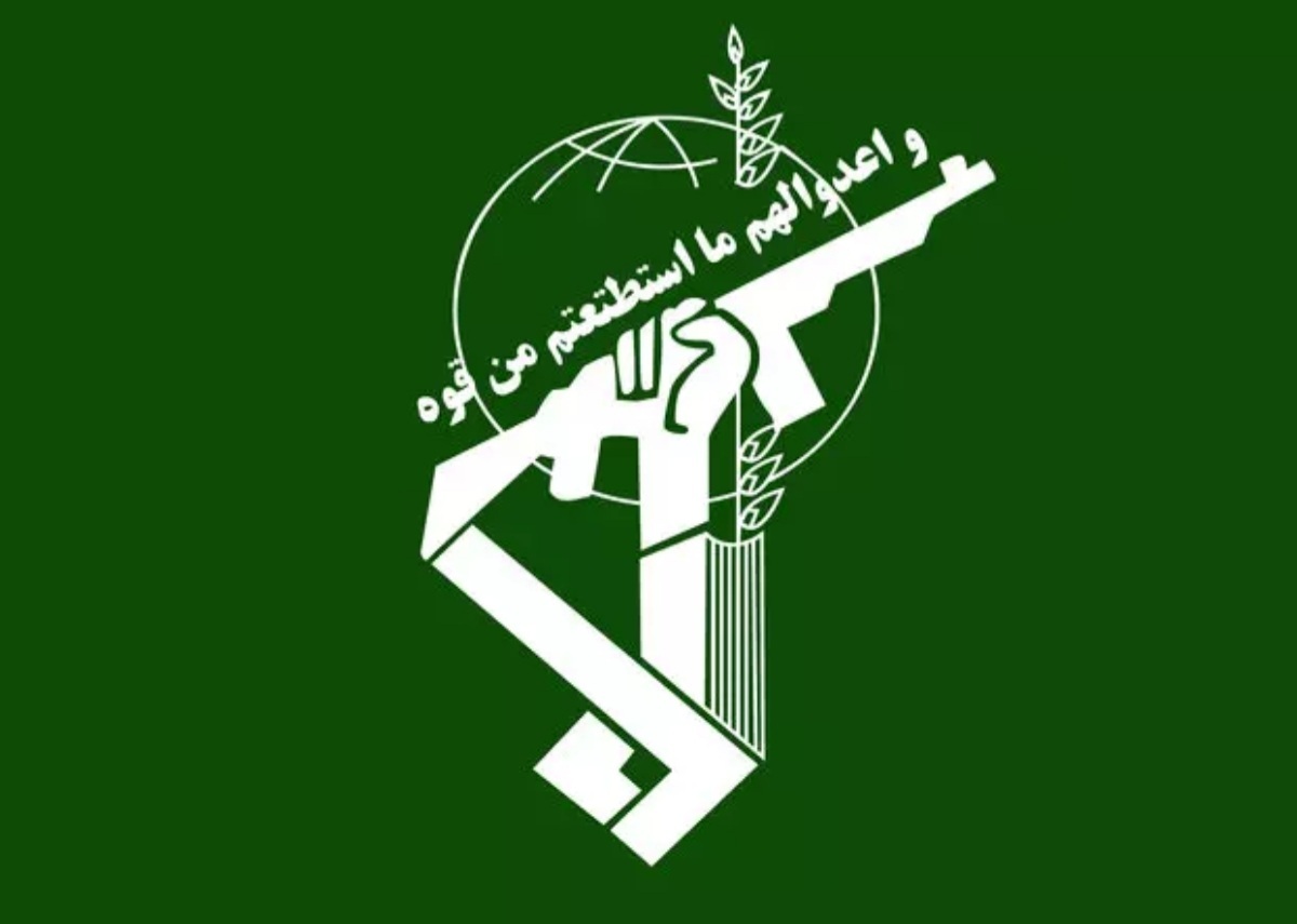 آتش سوزی در یک مرکز سپاه/ ۳ زخمی