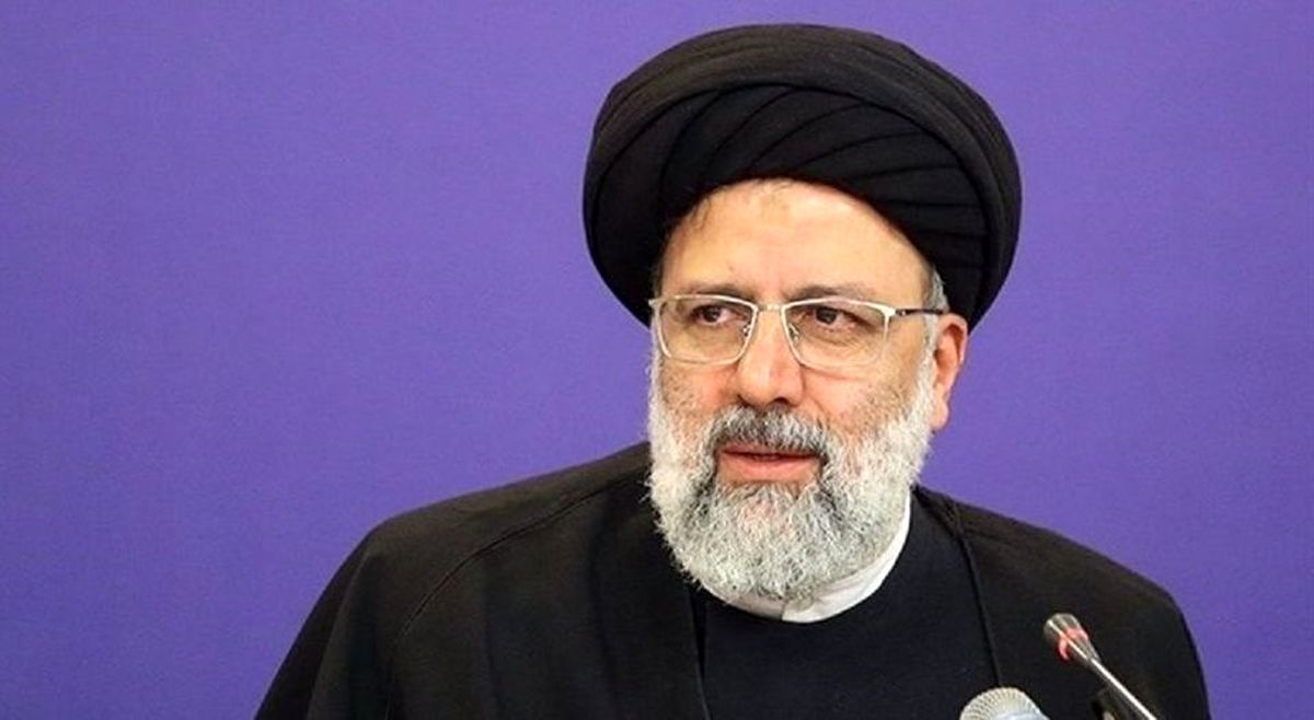 رئیسی را به خاطر سفر‌های استانی سرزنش نکنید
