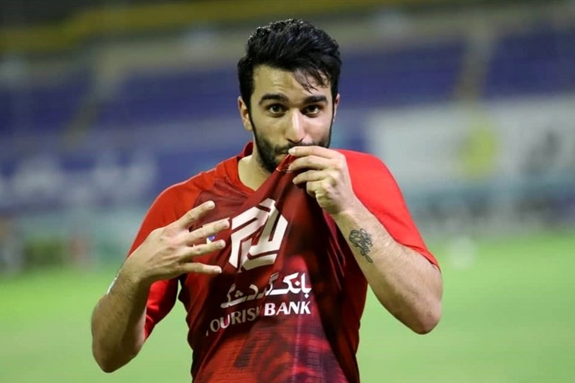 رونمایی از اسلحه یحیی گل محمدی برای دیدار با پیکان