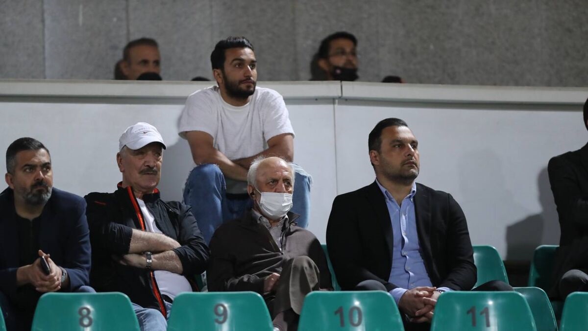 خط و نشان یک پرسپولیسی : استقلال باز هم امتیاز از دست می‌دهد بازی‌های سختش مانده