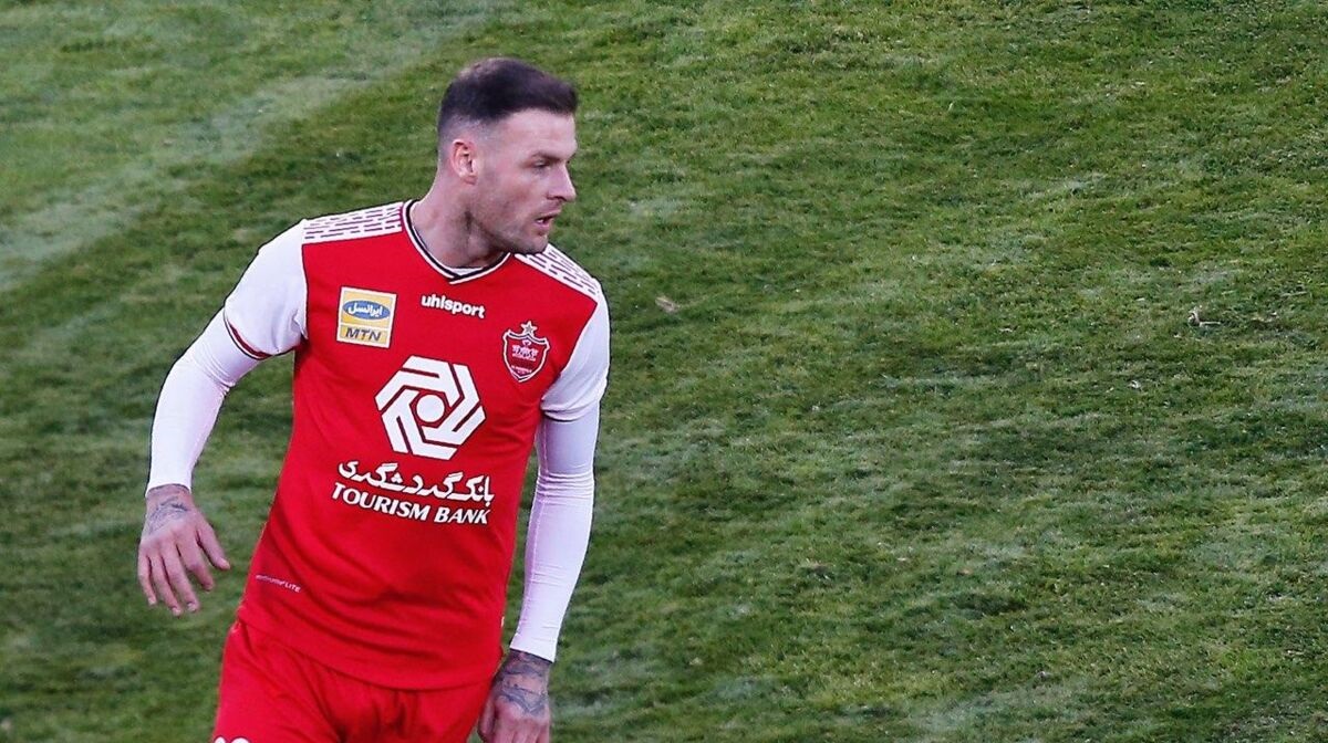 وقتی پرسپولیسی جنجالی در ایران همه را مسخره کرد و رفت!