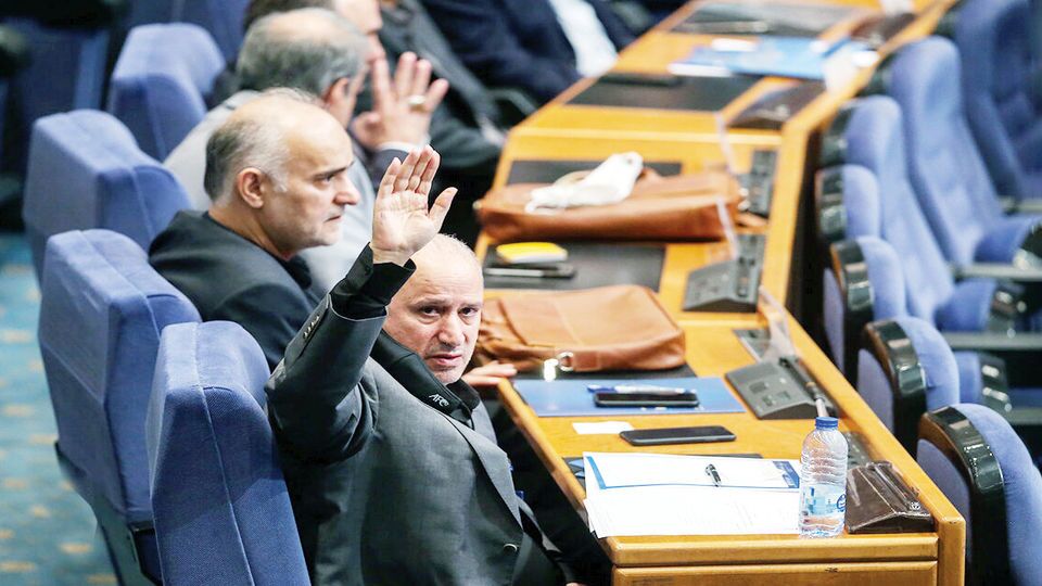 ‌ابهام دوباره درباره ریاست ‌ تاج