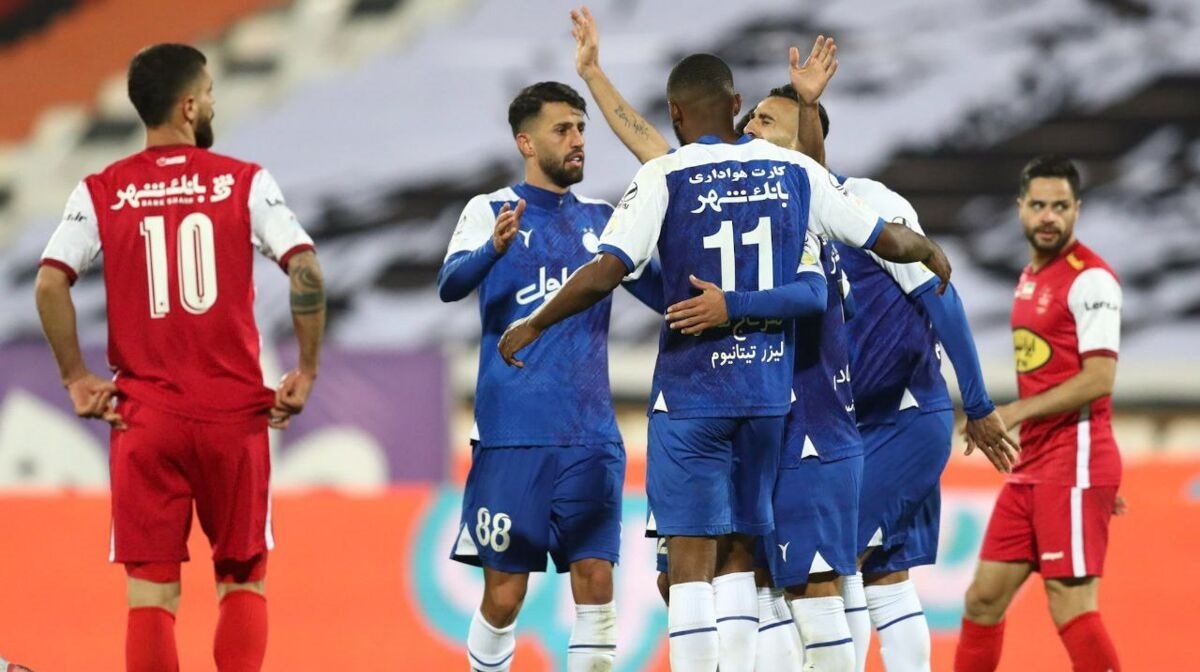 تصمیم تلخ و جنجالی فدراسیون علیه باشگاه استقلال و پرسپولیس!