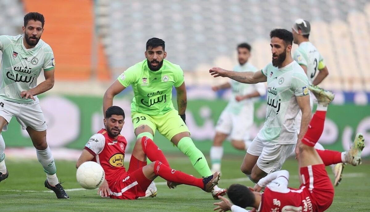 چند پنالتی پرسپولیس سوخت؟