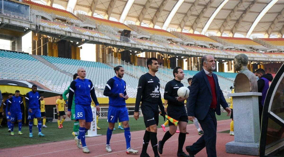 ۲ پرسپولیسی و ۳ ستاره استقلال در لیست مازاد