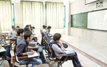 تداوم اخراج اساتید از دانشگاه‌ها