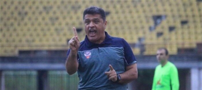 این پرسپولیس پرستاره مثل آب‌خوردن قهرمان می‌شود