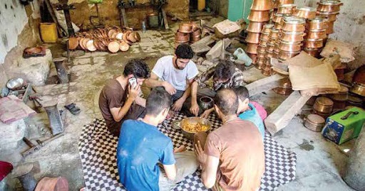 حذف پله‌پله مزدبگیران از بازارهای چندگانه کشور