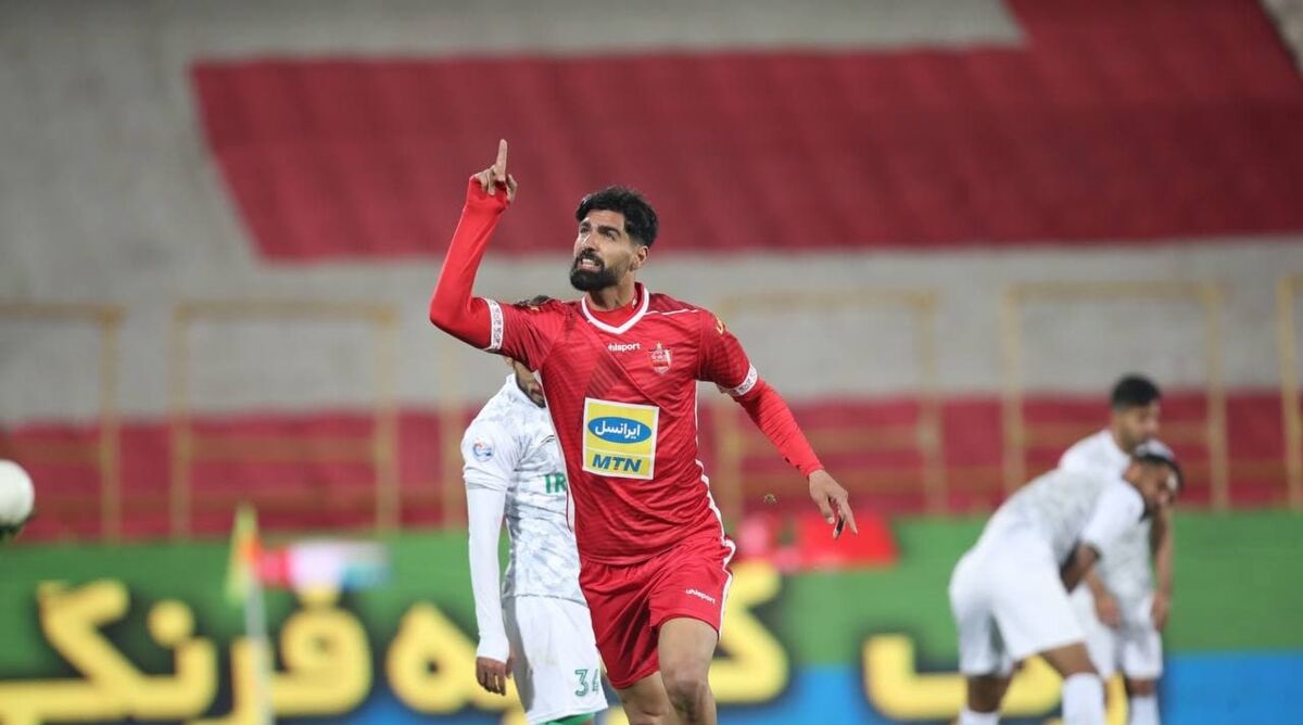 اقدام جالب رضا اسدی برای پوشیدن پیراهن شماره ۸ پرسپولیس
