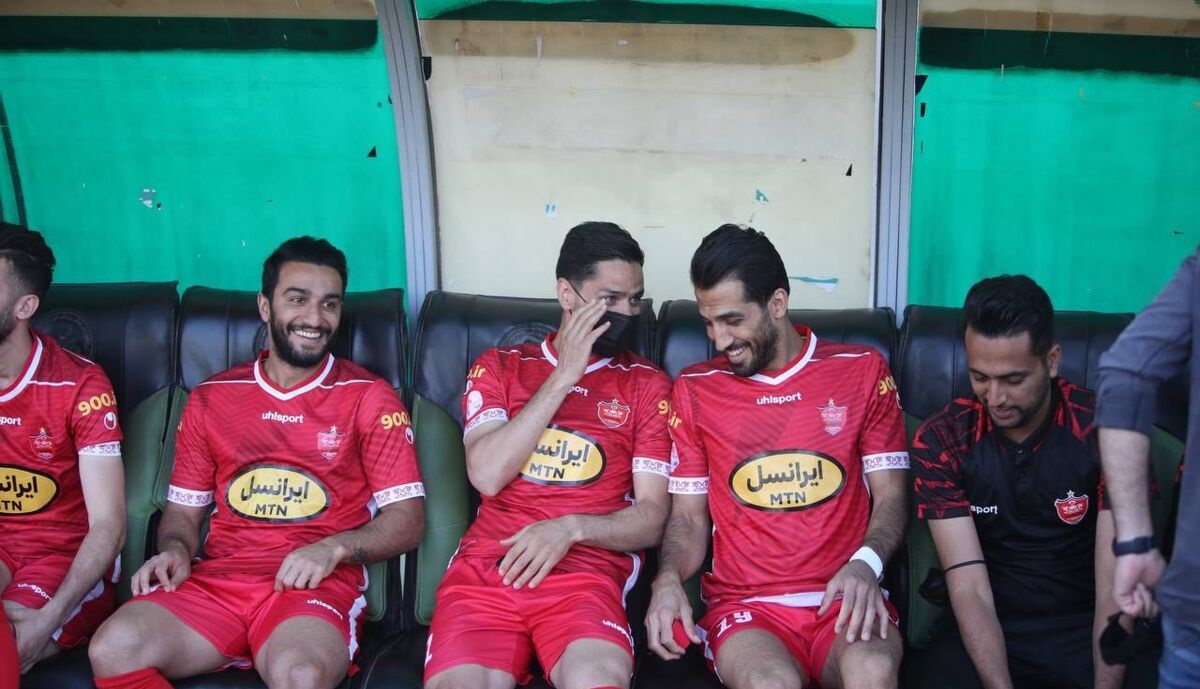 سنگ تمام مدیران باشگاه پرسپولیس برای وحید امیری