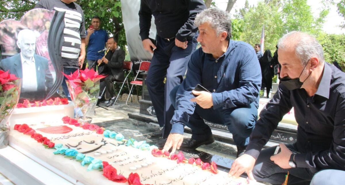 در مراسم اولین سالگرد درگذشت پیشکسوت پرسپولیس چه گذشت ؟!
