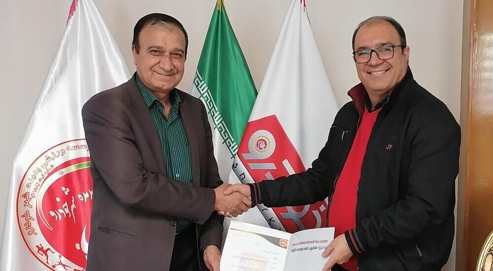 زورمان به پرسپولیسی ها نمی رسد؛ بگویید چه کنیم؟