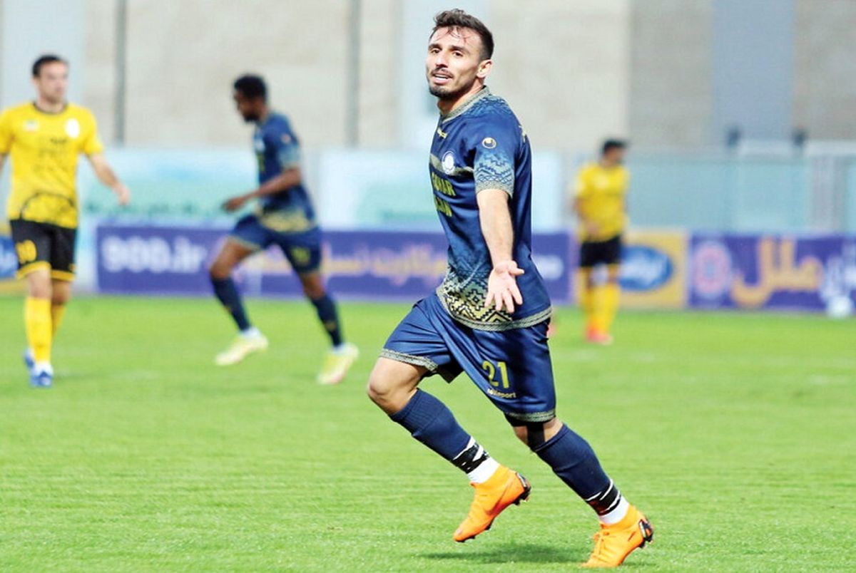 مقصد بعدی بمب نقل و انتقالات ؛ استقلال یا پرسپولیس ؟
