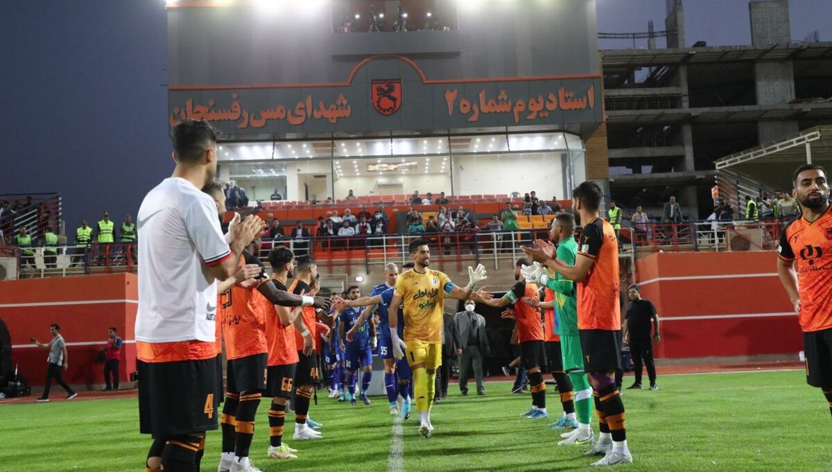 هافبک مس به خاطر پرسپولیس تونل افتخار استقلال را به هم زد ؟