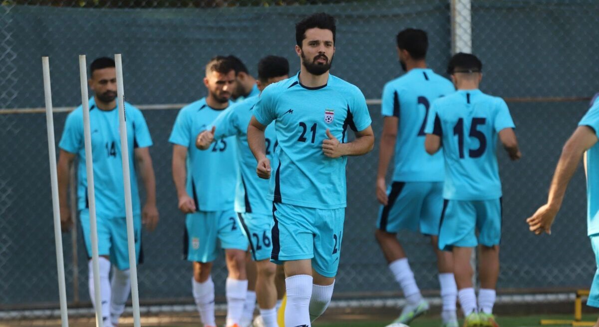 کدام بازیکن در لیگ ایران از همه گران تر است ؟