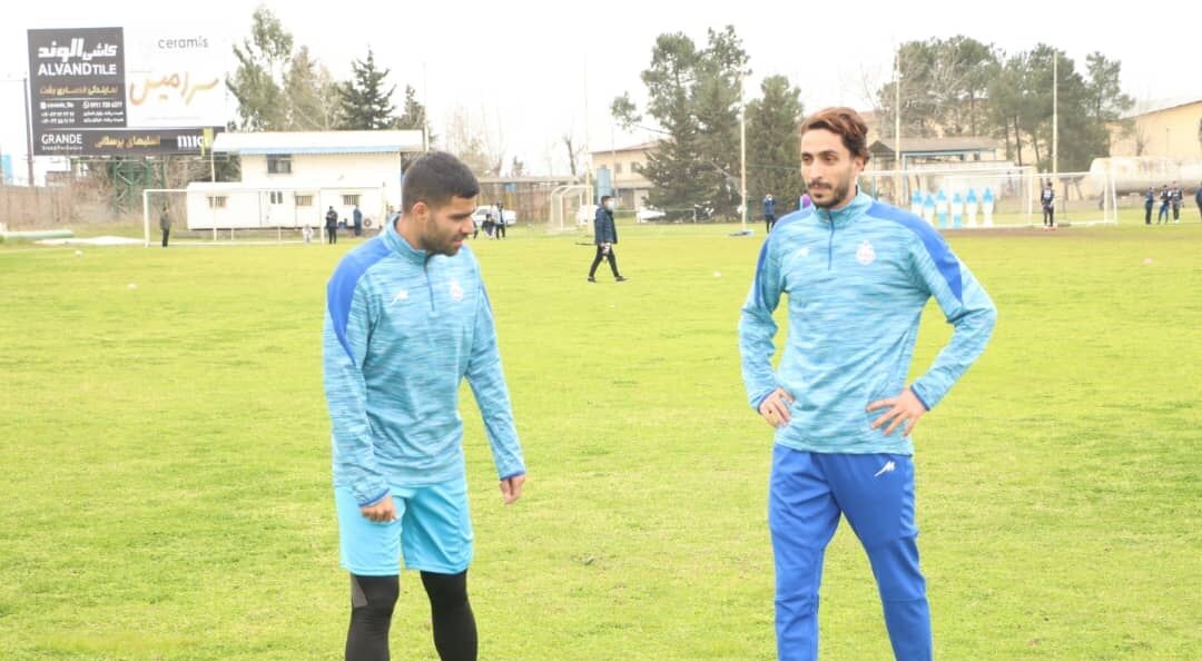 طعنه پیشکسوت پرسپولیس به استقلالی ها : سربازی ۴ماهه کجاست که پسران ما هم بروند