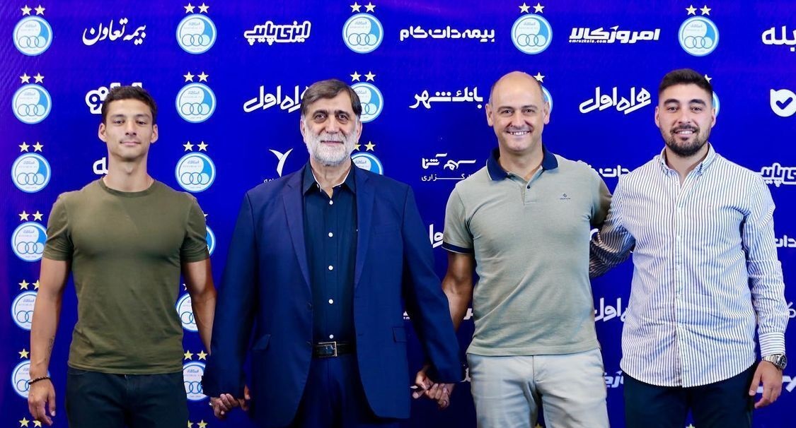 یک مربی جذاب در راه استقلال