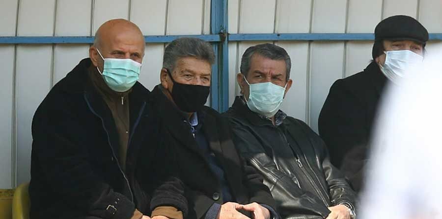 حمله پیشکسوت استقلال به یک پرسپولیسی : این چه حرف‌هایی است که می‌شنویم؟