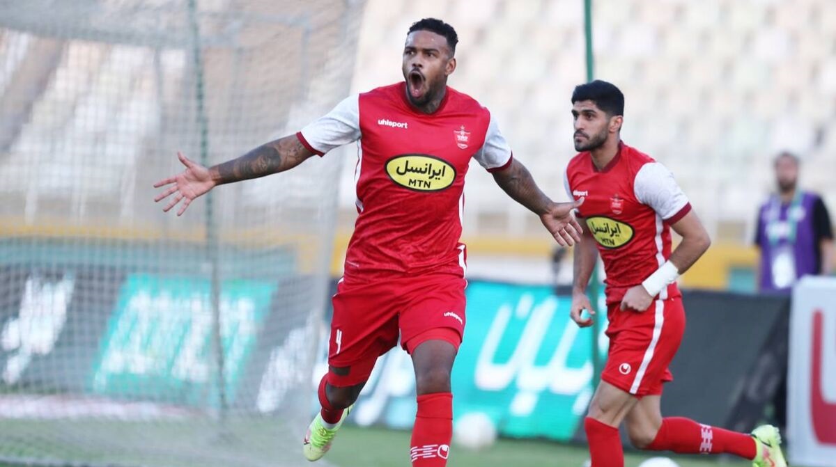 هم پرسپولیس قهرمان می‌شود؛ هم لوکادیا آقای گل!
