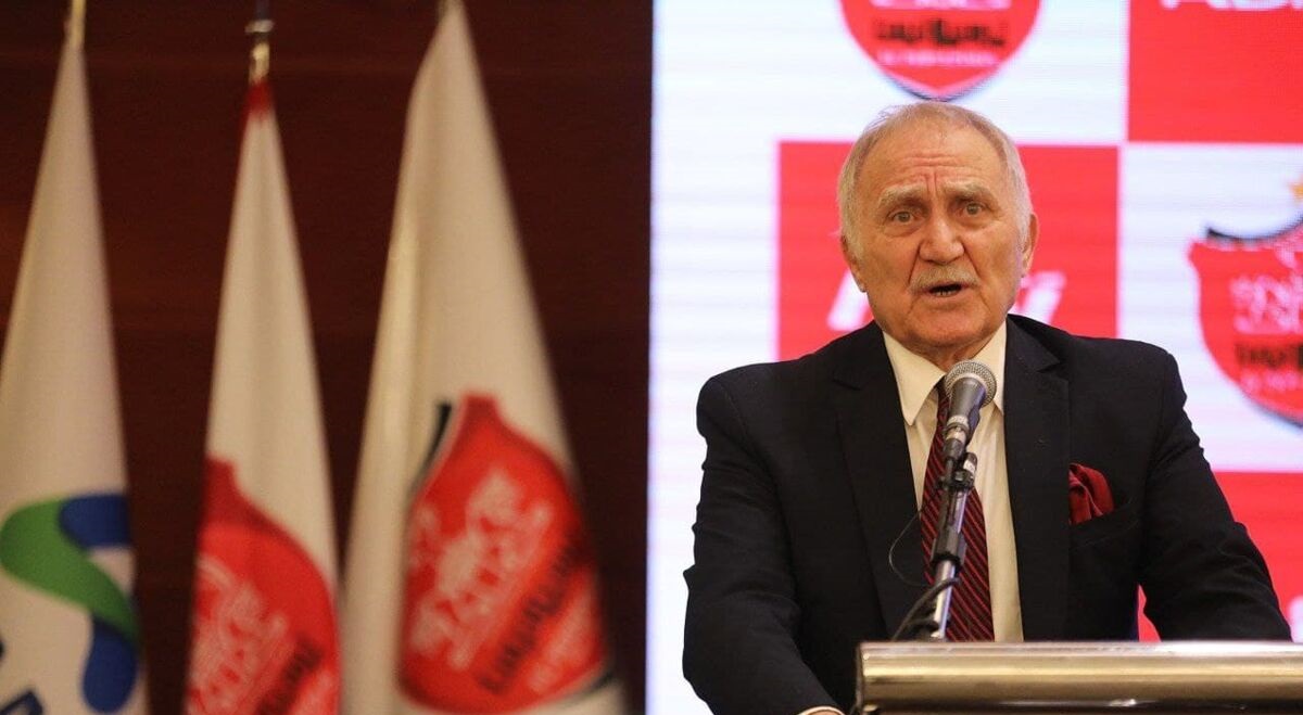 شوک بزرگ به پرسپولیس ؛ حال اسطوره پرسپولیسی‌ها خوب نیست