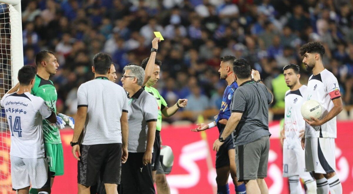 پنالتی جنجالی پرسپولیس و ترس هواداران استقلال