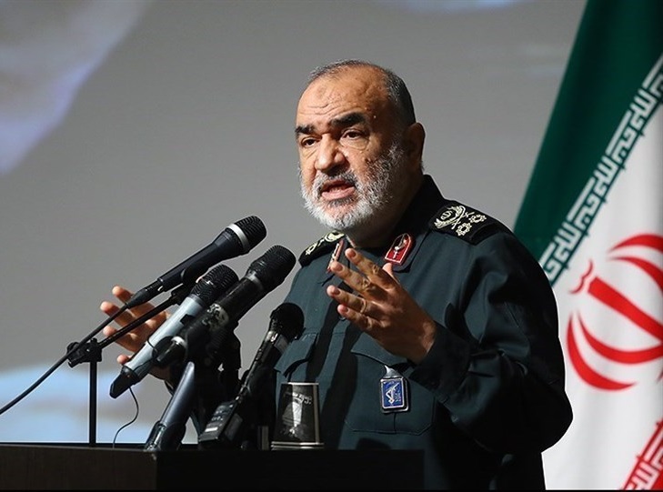 فرمانده سپاه: عده قلیلی از جوانان تحت‌تأثیر القائات دشمن قرار گرفته‌اند؛ به آن‌ها می‌گویم مهره شطرنج سیاسی دشمن نشوید؛ این دشمنان را می‌شناسیم؛ این‌ها شیطانند