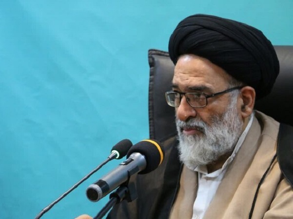 هیچ مسئولی در هیچ جایگاهی حق عقب نشینی در حوزه حجاب ندارد / مگر ما مرده باشیم که کسی بخواهد برخلاف وصیت شهدا عمل کند / کور خوانده اند که بتوانند حجاب فاطمی را از بانوان این سرزمین بگیرند
