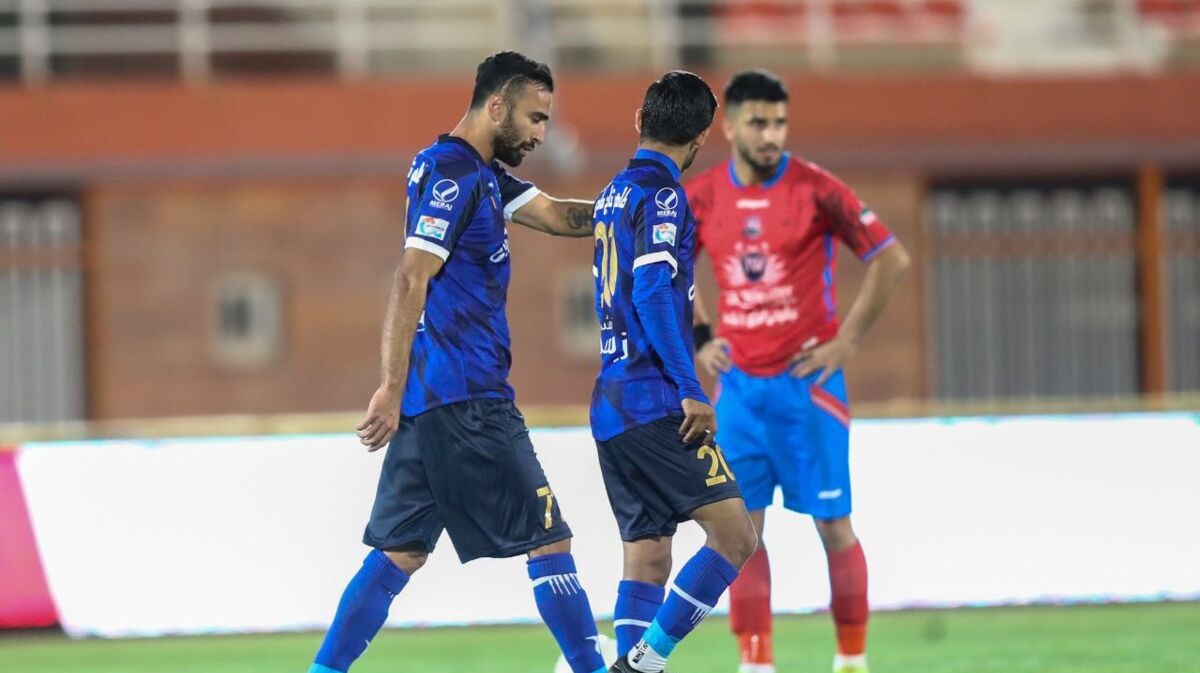 کدام بازیکنان استقلال به بازی با پرسپولیس نمی رسند