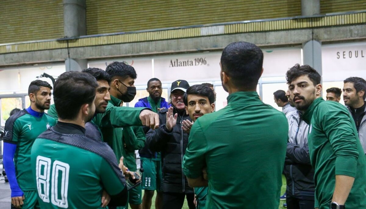 ساپینتو به این بازیکنان استقلال مجوز داد