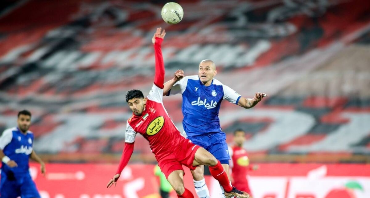 ستاره پرسپولیس داور دربی را شست و پهن کرد
