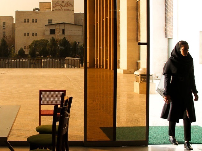 معاون دانشگاه فردوسی مشهد: ۳ یا ۴ نفر از دانشجویان همچنان در بازداشت هستند / در شورای بدوی انضباطی، برای ۳ دانشجو حکم اخراج پیشنهاد شده / احکام صادره برای دانشجویان شامل تذکر کتبی و محرومیت از تحصیل به مدت یک تا چند ترم بوده که همگی در مرحله بدوی است