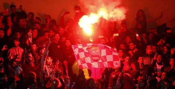 جشن هواداران پرسپولیس به خاطر حذف استقلال از آسیا