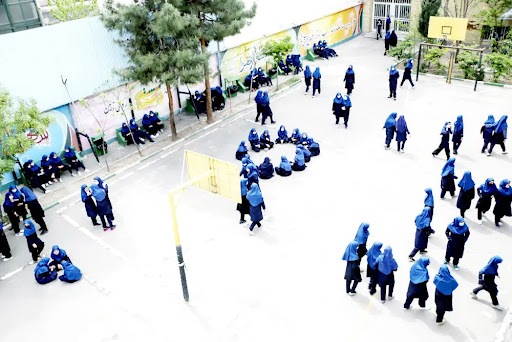 خیل بی‌سوادان در راه است؟